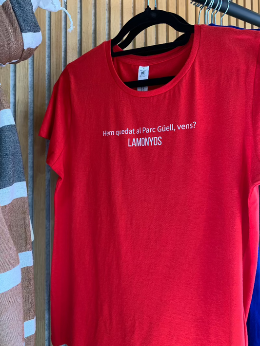 CAMISETAS MUJER ROJO: PARK GÜELL LAMONYOS