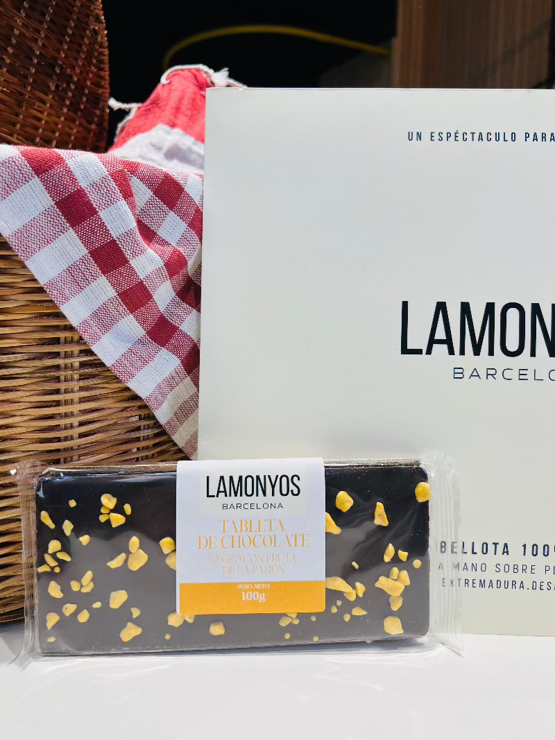 CHOCOLATE NEGRO CON FRUTA DE LA PASION ARTESANAL LAMONYOS