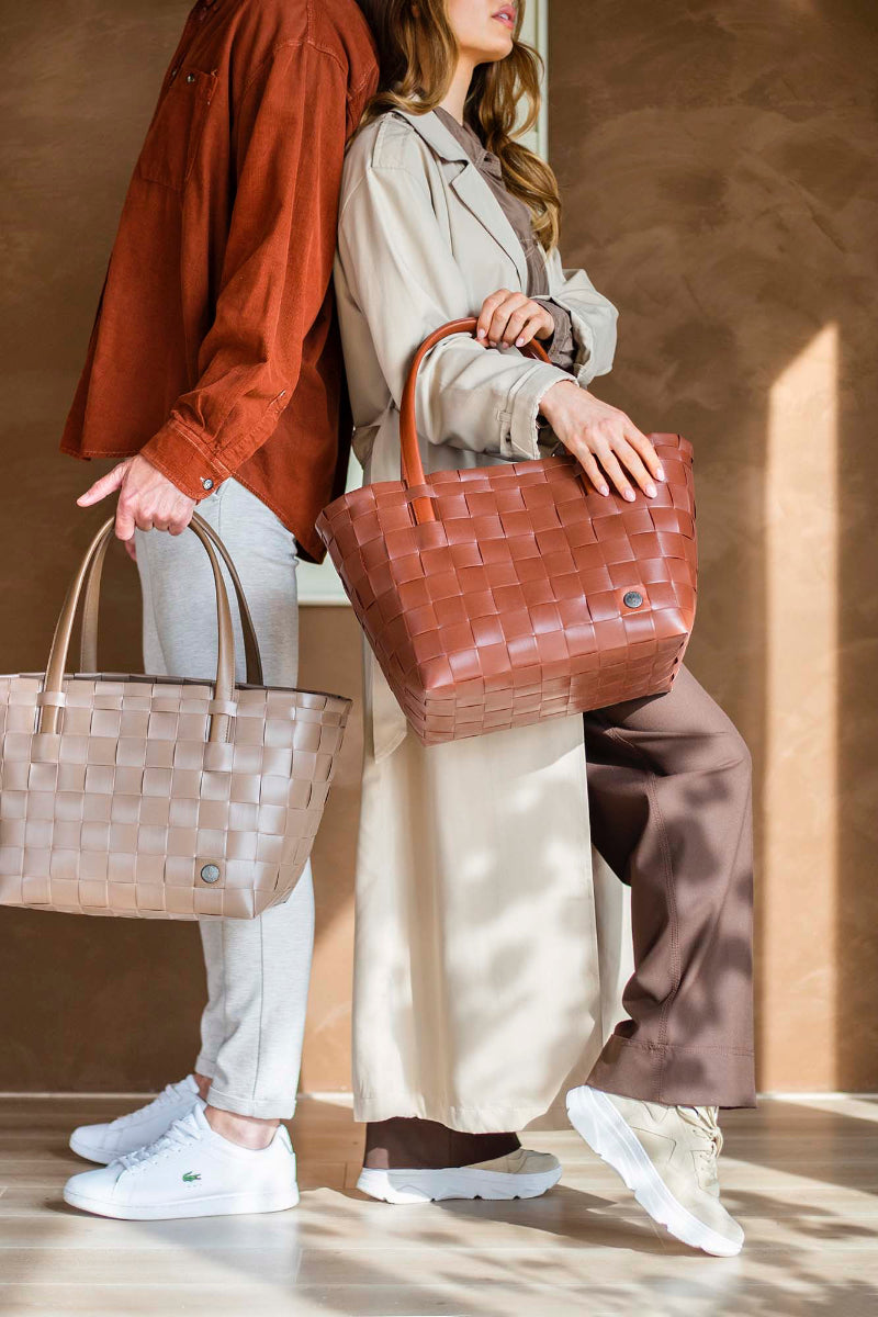COLOR_MATCH_PICNIC_SHOPPER_AUTUMN_BROWN_HANDED_BY_LAMONYOS_3