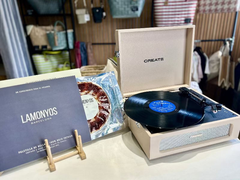 EDICION_LIMITADA_TOCADISCOS_CREATE_RETRO_CON_DISCO_VINILO_PALETA_BELLOTA_LAMONYOS