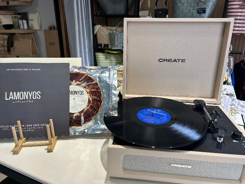 EDICION_LIMITADA_TOCADISCOS_CREATE_RETRO_CON_DISCO_VINILO_PALETA_BELLOTA_LAMONYOS