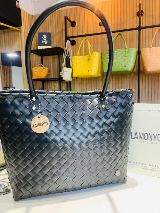GRACE SHOPPER NEGRO HANDED BY