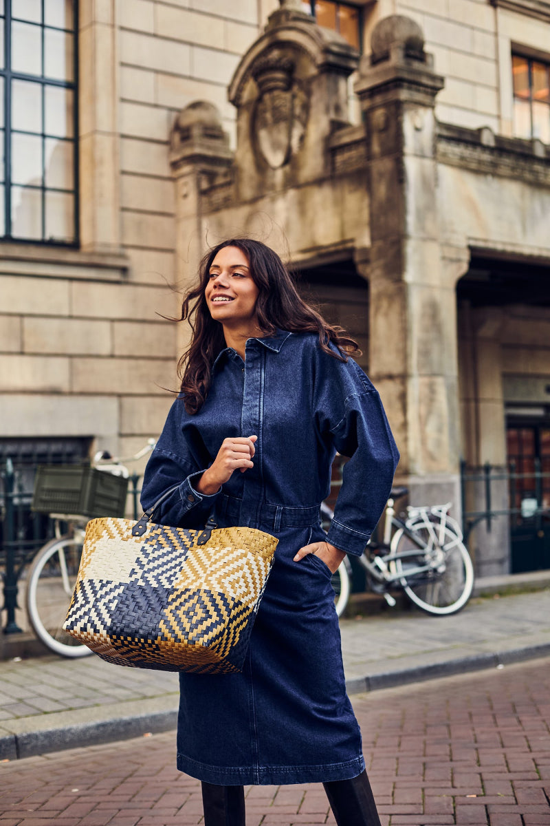 QUINN_PICNIC_SHOPPER_L_NAVY_OCHRE_YELLOW_CHAMPAGNE_HANDED_BY_LAMONYOS_1