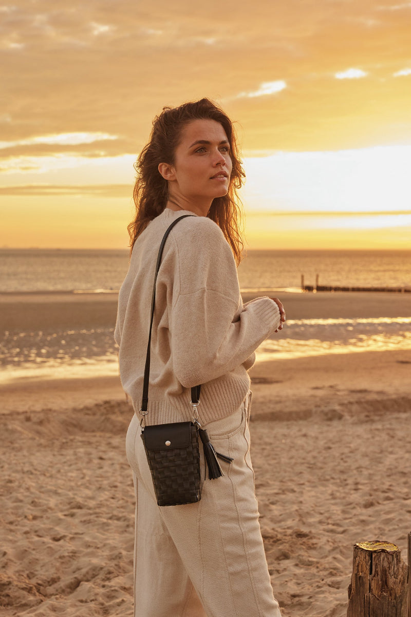 SCOOP HANDBAG PICNIC BLACK HANDED BY_3